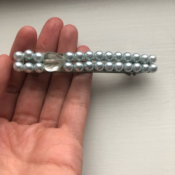 Vintage baby blue pearl bead hair clip / barrette - Picture 7 of 8